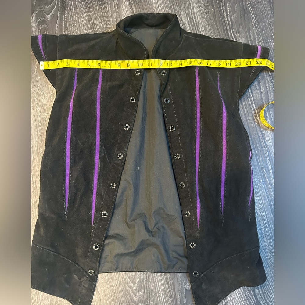 Vintage black & purple vest lace up sides- estimate of S/M - see measurements - Picture 4 of 8